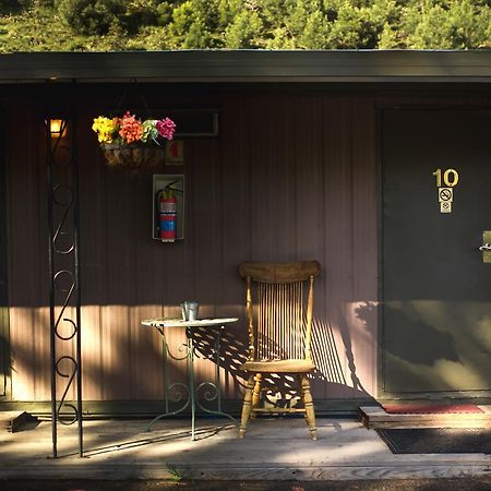 Cozy Mountain Motel Austin Bagian luar foto